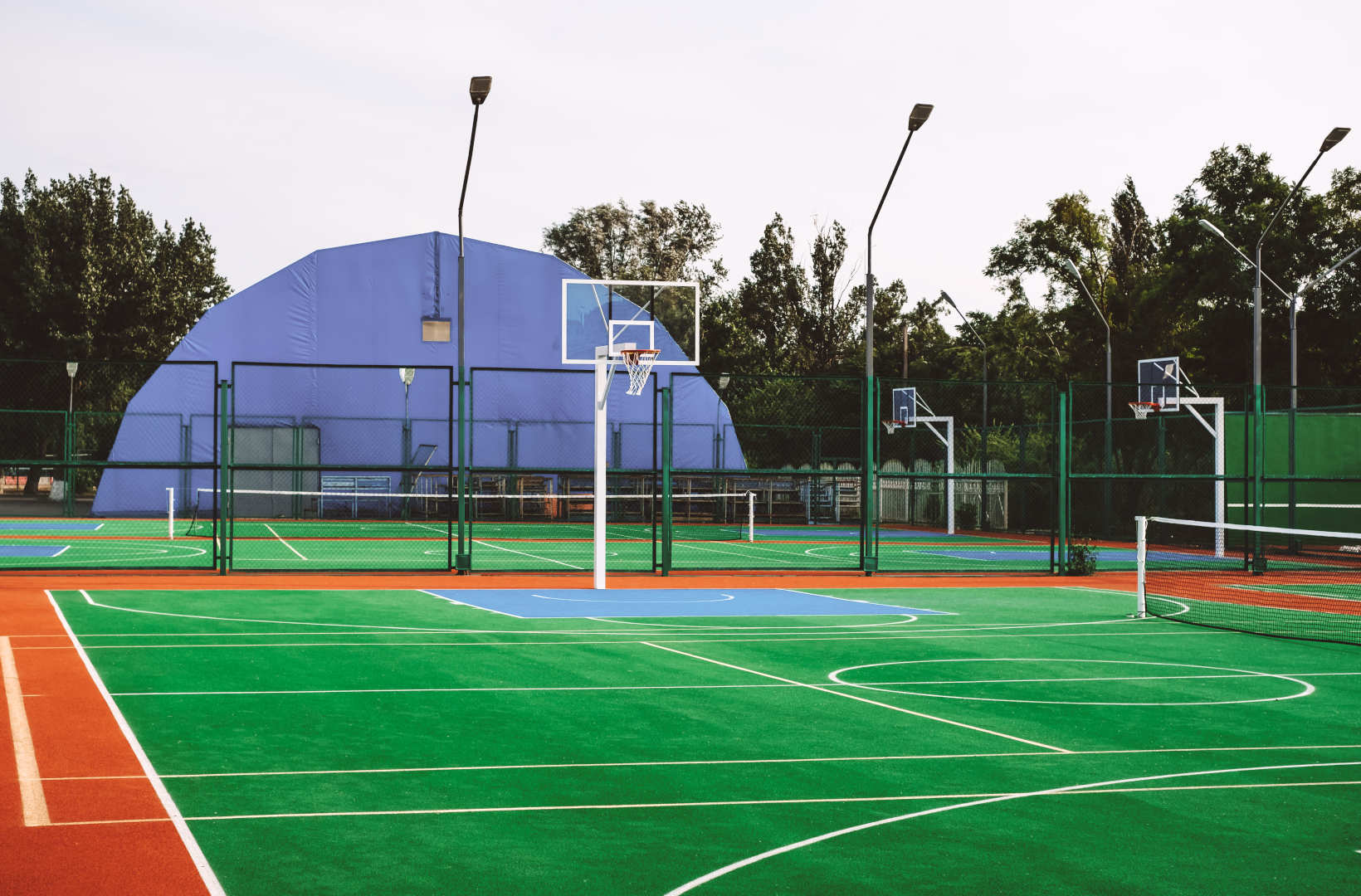 Budowa boisk wielofunkcyjnych, nawierzchnie sportowe CentralKort