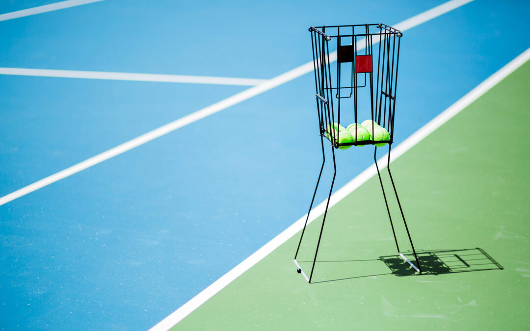 Nawierzchnie na korty tenisowe – jak dobrać idealne podłoże do sportu?