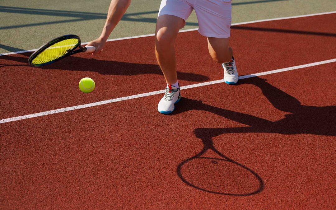 Jak zaprojektować budowę kortu tenisowego z nawierzchnią poliuretanową?