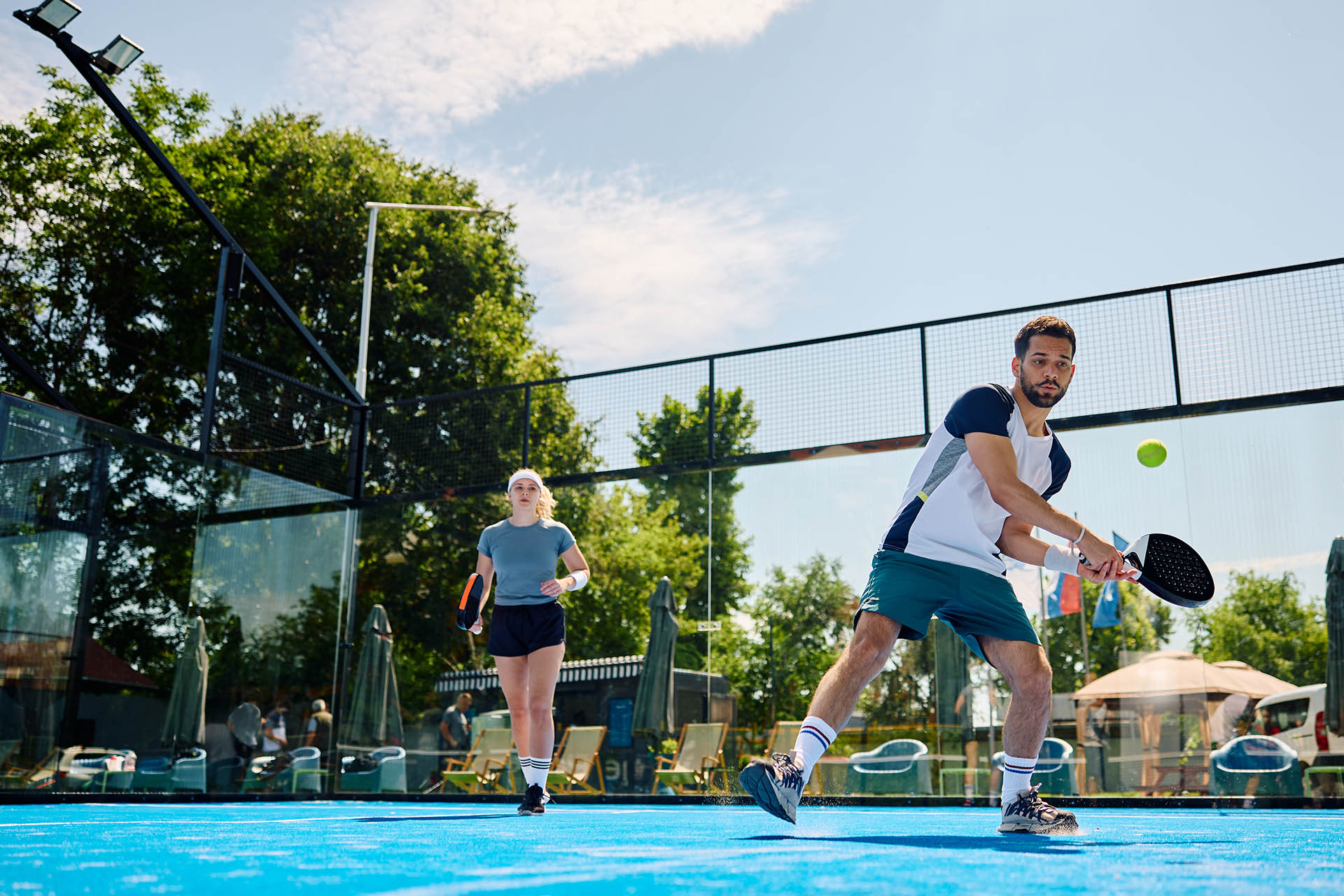 Realizacja — Klub sportowy, Wrocław, 3 korty + hala